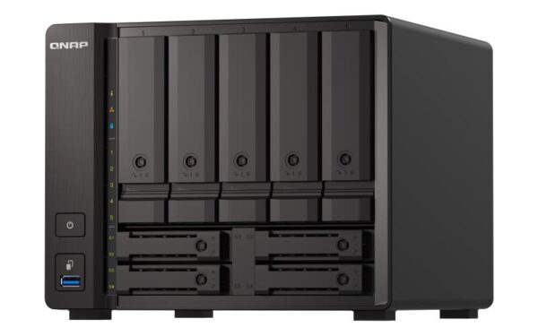 QNAP 9-bay NAS TS-H973AX-8G