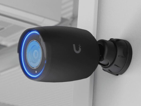 Ubiquiti UVC-AI-PRO AI turvakaamera