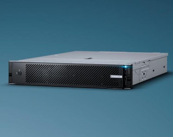 Milestone HE1000R 150-kanaliga videosalvesti 96TB
